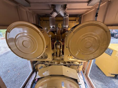 Caterpillar 3508B dual air cleaners.