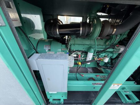 Cummins QSX15 engine connected to a Stamford alternator in a 2018 DFEK 500kW generator set.