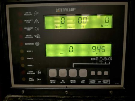 Caterpillar 130-9715 EMCP II-style control panel with LCD metering and status lamps