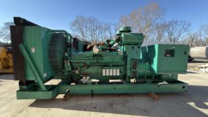 2004 Cummins DFLC 1250kW Diesel Generator Set