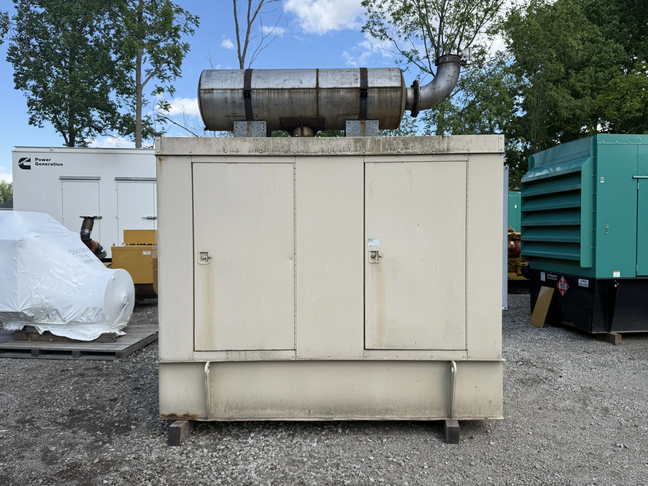Kohler-250REOZD71-250kW-354624-EnclosureRear 1994 Kohler 250REOZD71 250kW S# 354624 Diesel Generator Set - Image 1