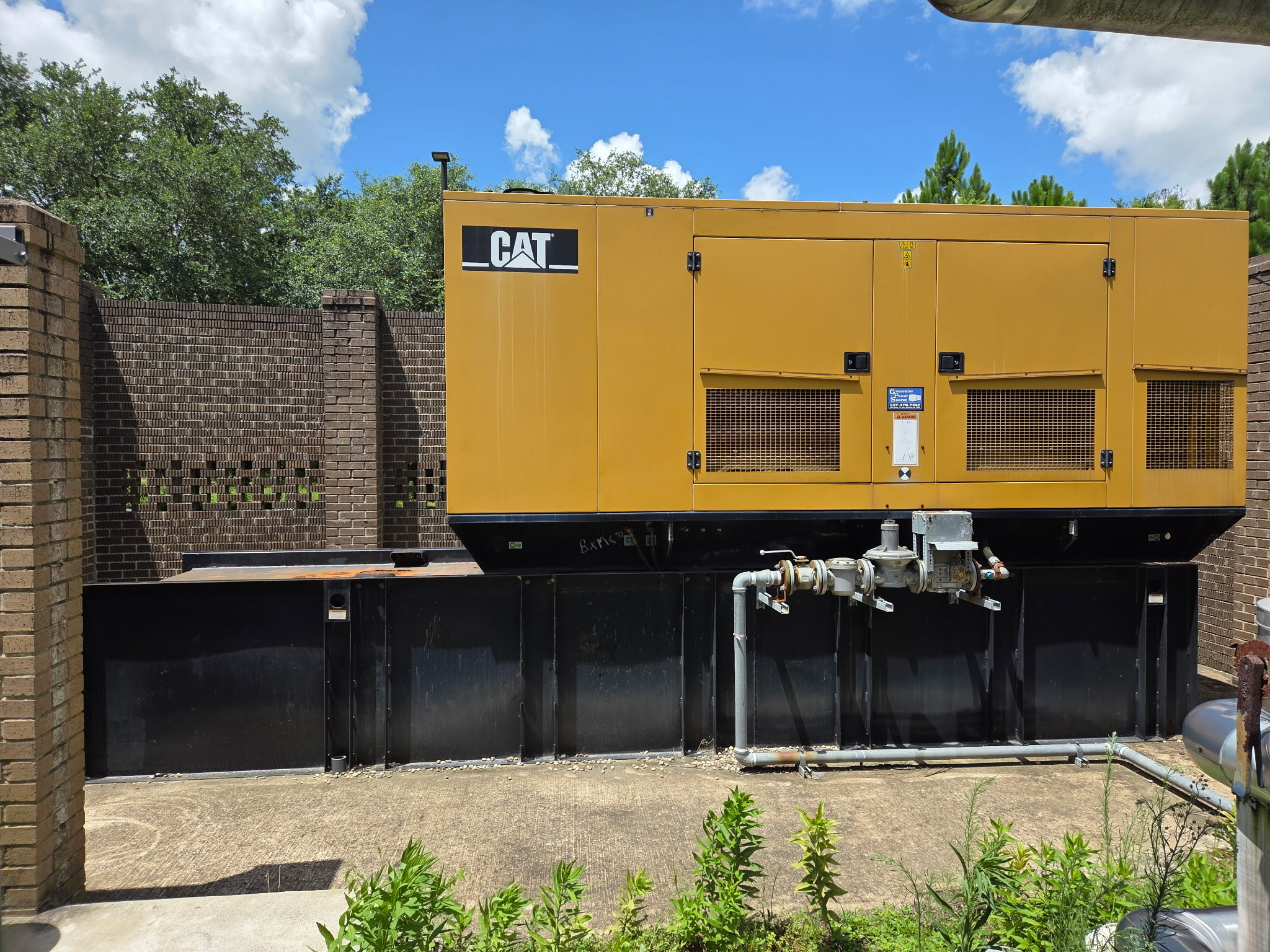 3681485336109406072 2006 Cat 3406 400kw Diesel Generator Set - Image 1